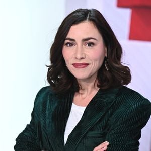 Ce trouble serait peut-être dû à la notoriété qu’elle a en France, car quand elle est partie s’installer 3 mois à Madrid “pas un jour j'ai pensé à ma petite couenne, à ma tronche."
© Guillaume Gaffiot / Bestimage
