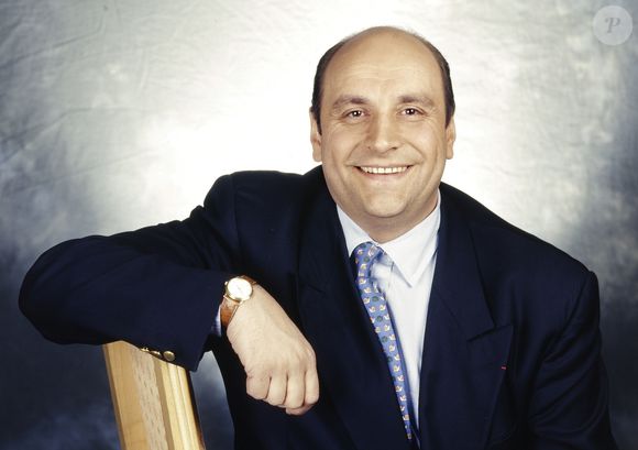 Il disparaît tragiquement en 2003, laissant une forte émotion en France.

Archive - Rendez-vous photo avec Bernard Loiseau
© Cedric Perrin / Bestimage