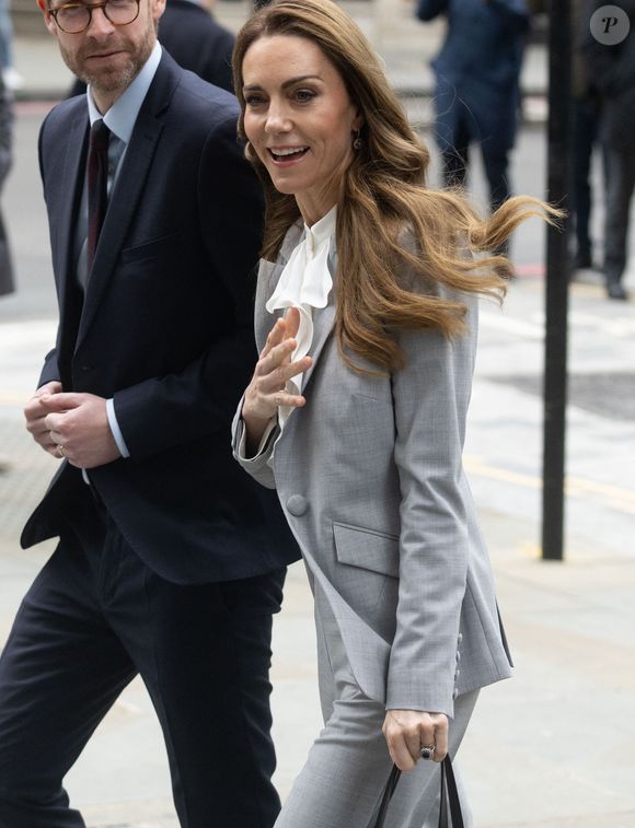 Catherine (Kate) Middleton, princesse de Galles, arrive à la Salesforce Tower pour assister au sommet Future Workforce à Londres. © Zuma Press / Bestimage