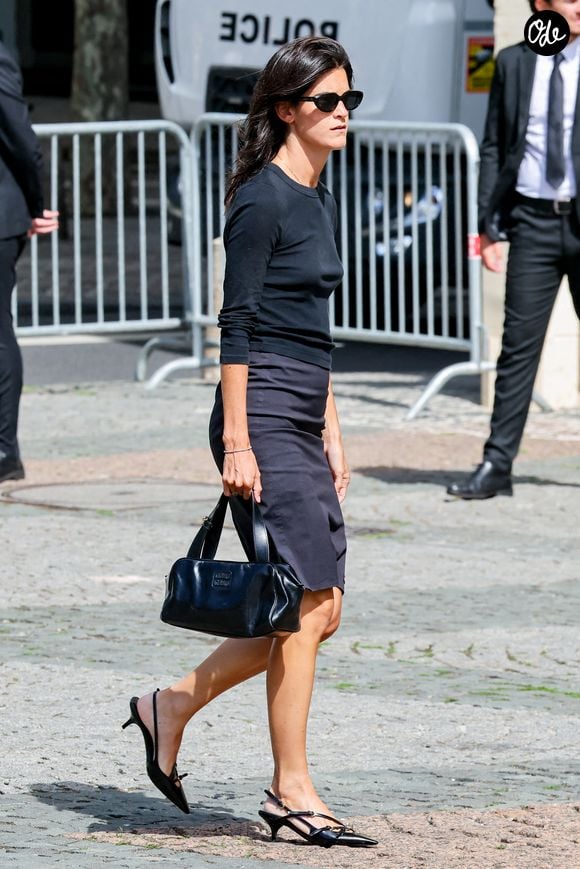 Suzanne Lindon - Arrivées aux obsèques de Mathilde Favier en l'église Saint-Sulpice à Paris, le 31 aout 2026. © Dominique Jacovides-Cyril Moreau/Bestimage