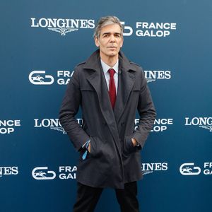 La journaliste remplace une fois de plus Xavier de Moulins dans le 19:45"
Xavier de Moulins - People au prix de Diane à l'hippodrome de Chantilly, France, le 16 juin 2024. © Christophe Clovis / Bestimage