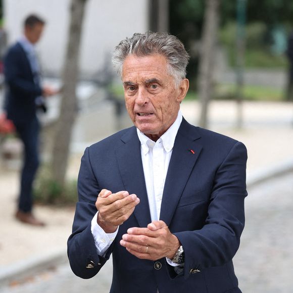 L'animateur de 78 ans avait quitté la télé en 2016

Gerard Holtz arrive aux funérailles de Patrice Laffont au cimetière du Père Lachaise le 23 août 2024 à Paris, France. Photo by Nasser Berzane/ABACAPRESS.COM