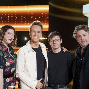 Alex Vizorek, Charlotte Gaccio, Émilien (Les 12 Coups de midi), Cyril Féraud lors de l'enregistrement de l'émission "100% Logique", présentée par Cyril Féraud et diffusée le 24 octobre sur France 2, à Paris, France, le 23 février 2026. © Anne-Sophie Guebey/Bestimage
