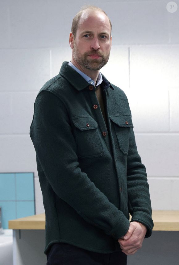 Le prince William, prince de Galles rend visite aux jeunes de Tiber à Liverpool au Royaume-Uni le 23 janvier 2025. Crédit : Julien Burton / Bestimage