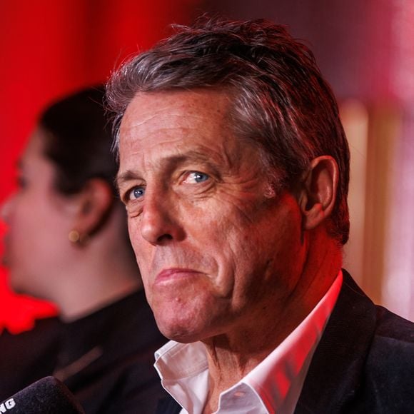 Hugh Grant et sa femme Anna Eberstein assistent au tapis rouge de la première allemande de son nouveau film Heretic à l’Astor Film Lounge de Berlin.

En photo : Anna Eberstein et Hugh Grant
