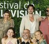 Une star de "Danse avec les stars" débarque dans "Ici tout commence"
Candice Pascal, Elsa Bois, Anthony Colette, Yoann Riou, Emmanuelle Berne (enceinte), Hakim Ghorab au photocall de la série "Danse avec les stars" lors du 62ème Festival de Télévision de Monte-Carlo, à Monaco © Denis Guignebourg/BestImage