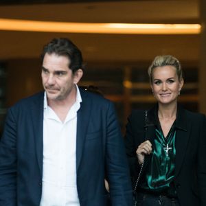 Depuis six ans, Sébastien Farran bataille devant les tribunaux pour obtenir des sommes dues par Bornrocker, la société de Johnny Hallyday reprise par sa veuve Laeticia.

Sébastien Farran - Laeticia Hallyday sort des locaux de la chaine TF1 à Boulogne Billancourt.