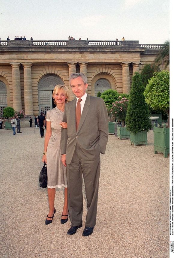Hélène Arnault et Bernard Arnault au défilé Dior 1999-2000