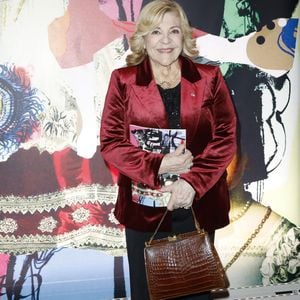 Nicoletta - Photocall de la soirée de gala "Enfance Majuscule" au profit de l'enfance maltraitée à la Salle Gaveau à Paris le 10 décembre 2025. © Marc Ausset-Lacroix/Bestimage