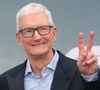 À chacun sa manière de viser la réussite chez les plus grands. Quelles sont leur motivations lorsqu'ils préfèrent un profil d'employé à un autre ? 

Tim Cook à New York, pour le film "F1" © Backgrid USA / Bestimage