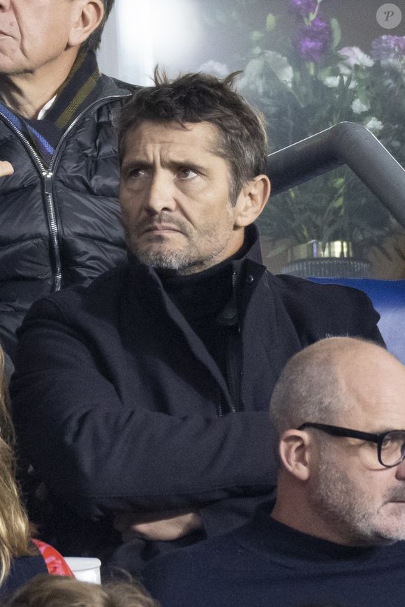 En story Instagram, il l'a prouvé en partageant des photos très parlantes de son accident.

Bixente Lizarazu - Personnalités à la finale de la coupe du monde de rugby Afrique du Sud / Nouvelle Zélande (12 - 11) au stade de France à Saint-Denis le 28 octobre 2023.