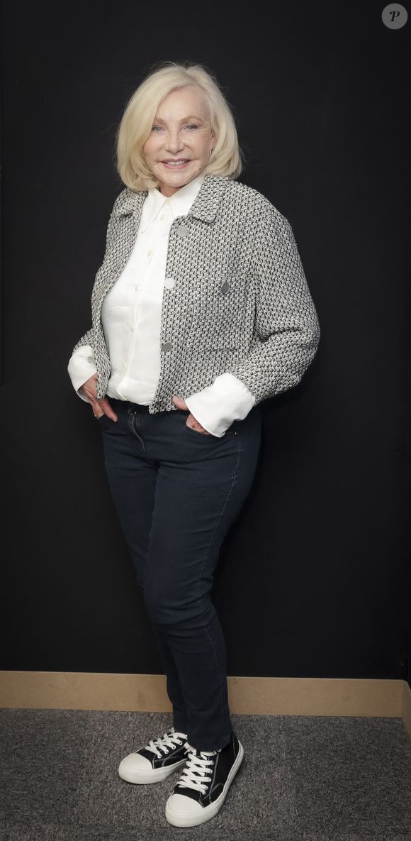 Exclusif - Michèle Torr pose en marge de sa venue à Radio J, le 2 mars 2023. Jack Tribeca / Bestimage