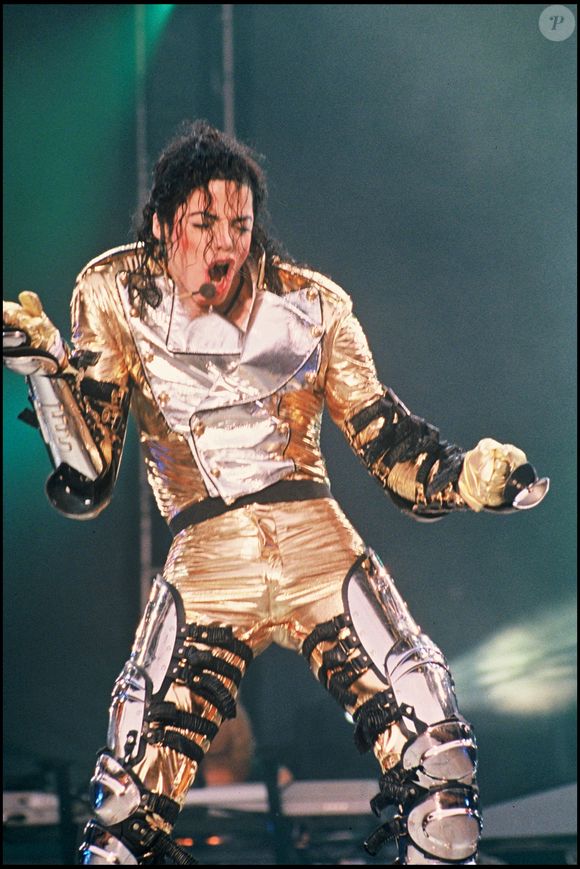 Archives - Michael Jackson au stade Wembley en concert en 1997. 

©Bestimage
