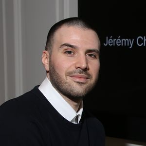 Jérémy Châtelain est resté proche de son ex Alizée.

Jérémy Chatelain présente son nouveau clip "Carton à droite" en avant-première à l’Apple Store des Champs-Elysées à Paris. Jérémy apprendra par la suite au public comment remixer son propre clip avec Garage Band, sur iPad. 

© Denis Guinebourg / Bestimage