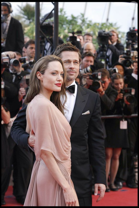 Brad Pitt et Angelina Jolie - Montée des marches de "Inglorious Basterds" au 62e festival de Cannes en 2009 OLIVIER VIGERIE / BESTIMAGE