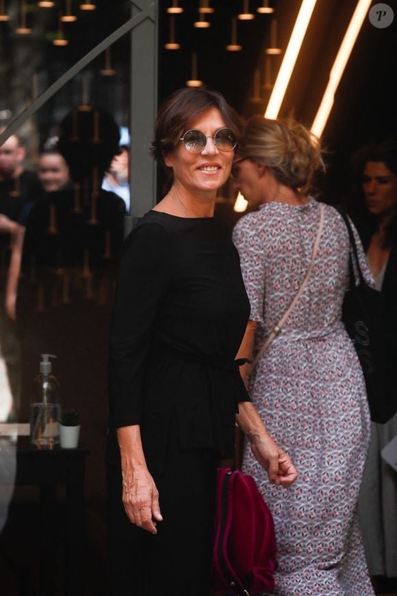 Mathilde Seigner - Arrivées à l'enregistrement de l'émission "Vivement Dimanche" présentée par M. Drucker qui sera diffusée le 10 septembre 2023 sur France 3 au studio Gabriel à Paris, France, le 5 septembre 2023. © Christophe Clovis/Bestimage