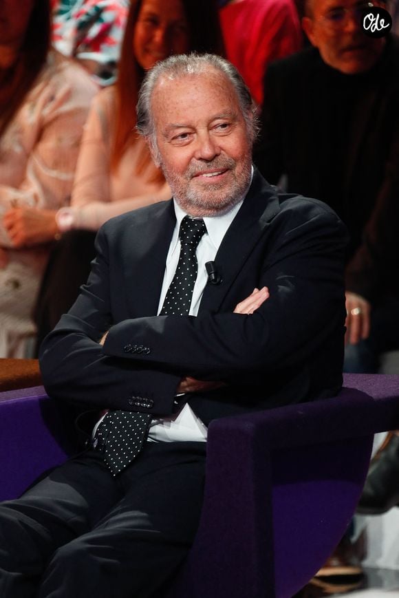 Exclusif - Michel Leeb lors de l'enregistrement de l'émission "Famille je vous aime" présentée par M. Drucker et qui sera diffusée le 13 juin 2025 sur France 3, aux Studios rive gauche à Paris, France, le 15 avril 2025. © Clovis-Gaffiot/Bestimage