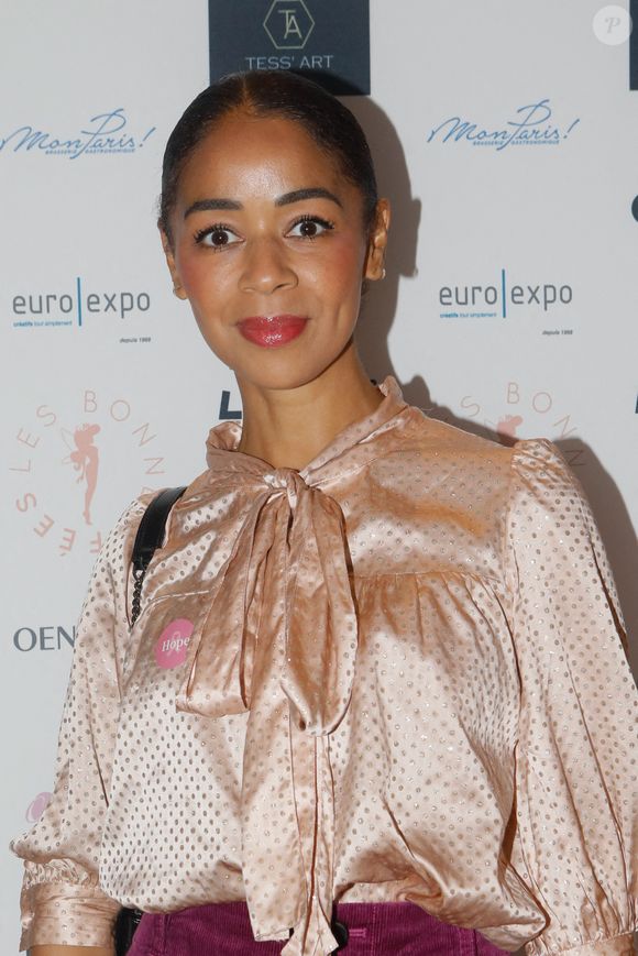 Exclusif - Aurélie Konaté - 9ème édition du cocktail Octobre Rose "A Claudine" au profit de l'association "Les Bonnes Fées" au restaurant "Mon Paris !" organisée par Esther Marion à Paris le 17 octobre 2022.  © Christophe Clovis / Bestimage