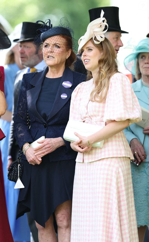Duchesse d'York, Sarah, Princesse Beatrice (La princesse Beatrice d'York), Courses hippiques royales "Royal Ascot 2025", 1er jour à Ascot, Royaume-Uni, 17 juin 2025.
©Dana Press / Bestimage