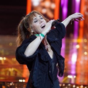 Elle-même à l'origine du Crussol Festival qui s'est arrêté cette année, Zaz est très attachée à ces rendez-vous musicaux incontournables pour le public et les artistes.
Zaz lors de la soirée de lancement de la 39ème édition du Téléthon sur France 3 aux Studios du Lendit à Saint-Denis, France, le 5 décembre 2025. © Anne-Sophie Guebey/Bestimage