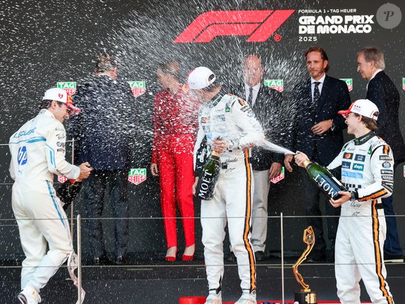 Charles Leclerc, Lando Norris, Oscar Piastri, Michel Boeri, la princesse Charlene de Monaco, le prince Albert II de Monaco, Pierre Casiraghi et Bernard Arnault lors du Grand Prix de Formule 1 (F1) de Monaco, le 25 mai 2025. © Claudia Albuquerque/Bestimage