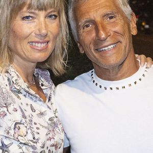 Chaque année, les célébrités sont nombreuses au Festival de Ramatuelle. Parmi elles, il y a des habitués. En particulier Nagui et Mélanie Page !

Exclusif - Nagui et sa femme Mélanie Page lors du spectacle "Les gros patinent bien" au théâtre de Verdure lors du Festival de Ramatuelle. © Cyril Bruneau / Bestimage