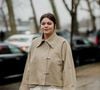 Personne n'avait interprété cette chanson en duo avec Marc Lavoine avant Louane.

Louane au défilé de prêt-à-porter Patou automne-hiver 2026-2027 au Palais de Tokyo, à Paris, le 25 janvier 2026. Photo de Marie-Paola Bertrand-Hillion/ABACAPRESS.COM