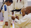 Et si elle a hérité de la génétique de ses deux parents, elle a ainsi une certaine détermination qui n'est pas sans rappeler celle de sa maman.
Adriana Karembeu partage une vidéo de sa fille Nina, 6 ans, judokate déterminée