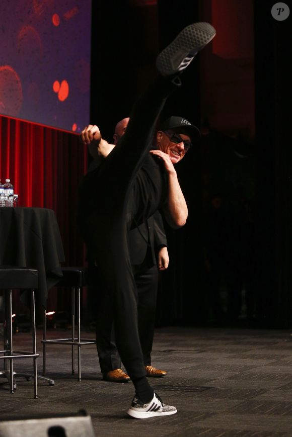 Jean-Claude Van Damme sur scène à Sydney pour l'événement An evening with Jean-Claude Van Damme le 6 mars 2020. © Backgrid Australia / Bestimage