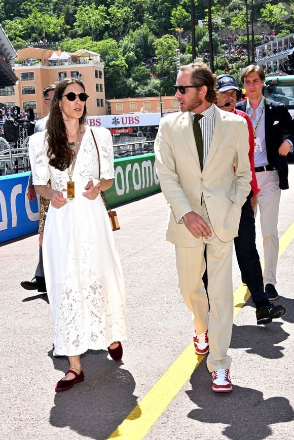 Un cliché rare a été partagé par la maison Muzungu Sisters et relayé par "Point de vue", sur Instagram : on y voit en effet Tatiana Santo Domingo et sa fille India, qui fêtera ses 10 ans le 12 avril 2025, présenter la nouvelle collection de cette firme de prêt-à-porter !

Tatiana Santo Domingo et Andréa Casiraghi durant la journée des qualifications du 81ème Grand Prix de Formule 1 de Monaco, le 25 mai 2024. © Bruno Bebert/Bestimage