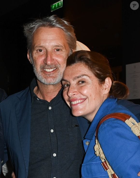 Exclusif - Antoine de Caunes et sa femme Daphné Roulier  - People à la 100ème du spectacle de Vincent Dedienne "Un soir de gala" aux théâtre Marigny à Paris le 27 juin 2022. © Coadic Guirec/Bestimage