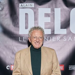 Exclusif - Nelson Monfort au photocall de la soirée Ciné-concert symphonique "Alain Delon, le dernier Samouraï" au Palais des congrès à Paris le 8 novembre 2024 le jour de son anniversaire. © Jacovides / Moreau / Bestimage