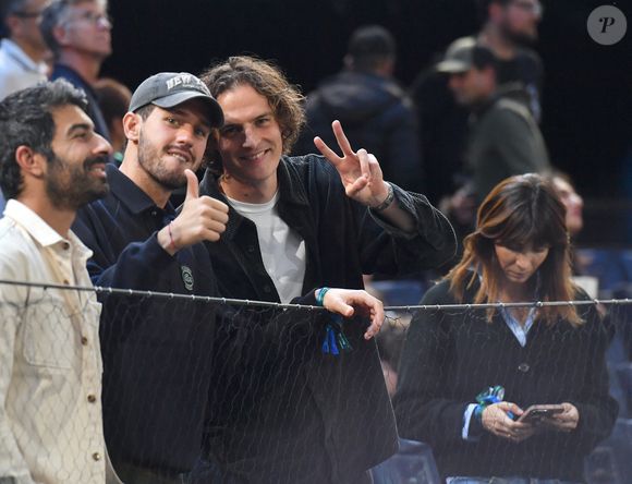 Paul de Saint Sernin, Victor Belmondo - Célébrités en tribunes lors des demi- finales du tournoi de tennis ATP Masters 1000 de Paris (Paris Rolex Master ) à l'Accor Arena - Palais Omnisports de Paris-Bercy - à Paris, France, le 2 novembre 2024. © Veeren/Bestimage