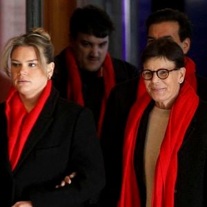 A l'occasion de la journée mondiale de lutte contre le SIDA, Stéphanie de Monaco appelle à un sursaut collectif, déplorant un "relâchement total" face au VIH depuis les années deux décennies.
La princesse Stéphanie de Monaco et sa fille Camille Gottlieb assistent au déploiement des courtepointes à l'occasion de la journée mondiale de lutte contre le SIDA avec Fight Aids Monaco au musée océanographique de Monaco. @Jean-François Ottonello / Nice Matin / Bestimage