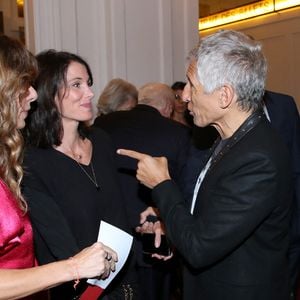 Fidèle acolyte de Nagui, Magali Ripoll est la choriste de l’émission depuis 2007.

Magali Ripoll, Laetitia Fourcade et Nagui (président de la soirée) à la soirée de gala Enfance Majuscule à Salle Gaveau à Paris le 7 octobre 2024. 
© Bertrand Rindoff / Bestimage