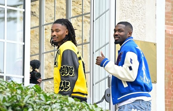 Stars montantes dans leur domaine, ils rendent ainsi très fière leur belle-maman.

Khéphren Thuram et son frère Marcus Thuram arrivent pour l'entraînement de l'équipe de France de football pour le match de qualification à l'Euro 2024 contre les Pays-Bas au centre de formation et centre National du Footbal de Clairefontaine-en-Yvelines, France, le 20 march 2023. © Federico Pestellini/Panoramic/Bestimage