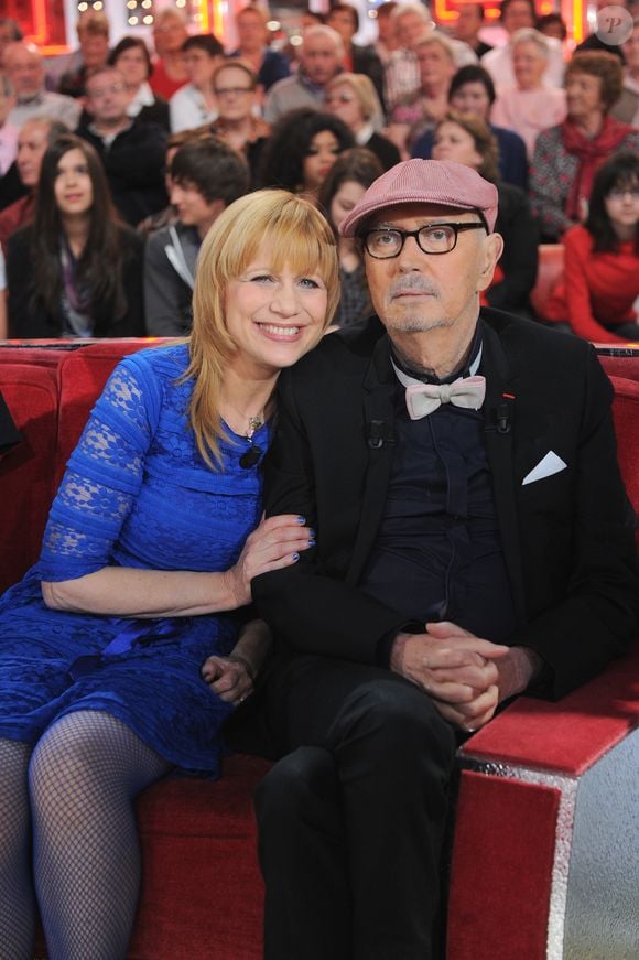 Stone et Charden sur le plateau de Vivement Dimanche en avril 2012 © Guillaume Gaffiot/Bestimage