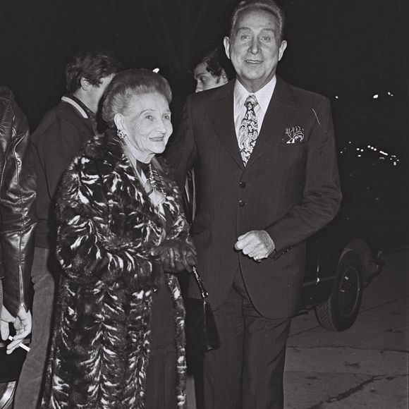 Archives - Charles Trenet et sa mère en soirée en 1976 Agence / Bestimage