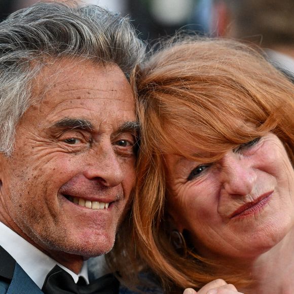 Gerard Holtz, Muriel Mayette Holtz assistant à la première du film Mascarade lors du 75ème Festival de Cannes à Cannes, France, le 27 mai 2022. Photo par Julien Reynaud/APS-Medias/ABACAPRESSS.COM