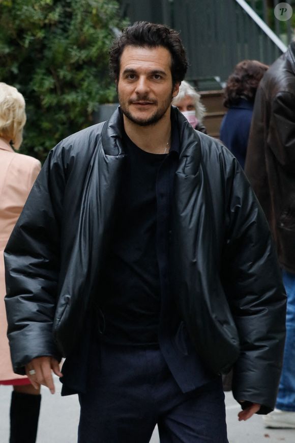 Amir (Amir Haddad) - Sorties de l'enregistrement de l'émission "Vivement Dimanche" qui sera diffusée le 17 avril 2022 au studio Gabriel à Paris, France, le 30 mars 2022. © Christophe Clovis / Bestimage