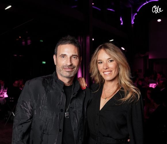 Autour du couple, les personnalités étaient nombreuses. Élodie Fontan, marraine de cœur de Hope depuis trois ans, était présente 

Elodie Fontan (ambassadrice Hope), Richard Orlinski (ambassadeur Hope) lors du gala solidaire Hope 2026 au Pavillon Gabriel à Paris le 13 octobre 2026.
© Anne-Sophie Guebey / Bestimage