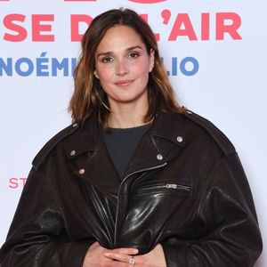 Camille Lou - Avant-première du film "Natacha, presque hôtesse de l'air" au cinéma Pathé Palace à Paris le 24 mars 2025. © Lionel Urman/Bestimage
