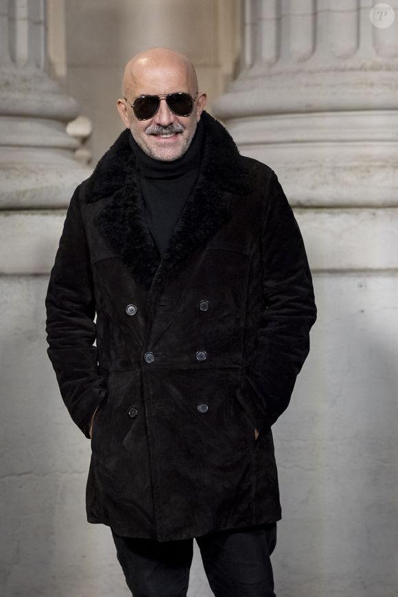 Gaspar Noé - Photocall du défilé Saint Laurent  "Collection Masculine Prêt-à-Porter Automne/Hiver 2025-2026" lors de la Fashion Week de Paris (PFW) le 28 janvier 2025 © Olivier Borde /Bestimage