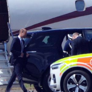 Le prince William et son épouse Kate Middleton à l'aéroport de Glasgow en Écosse, le 22 mai 2025.  Backgrid UK/ Bestimage
