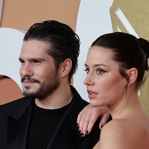 Depuis plusieurs mois, l'ex-compagne du rappeur Doums file le parfait amour avec François Civil - à qui elle a récemment donné la réplique dans "l'Amour Ouf" de Gilles Lellouche.

François Civil, Adèle Exarchopoulos - Photocall de la 50ème édition de la cérémonie des César à l'Olympia à Paris, France, le 28 février 2025 © Dominique Jacovides - Olivier Borde / Bestimage