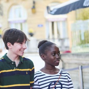 Joseph Engel et Oumy à la première du film "La croisade" lors du 69ème Festival International du Film de San Sebastian, le 18 septembre 2021

Photo : Backgrid USA / Bestimage