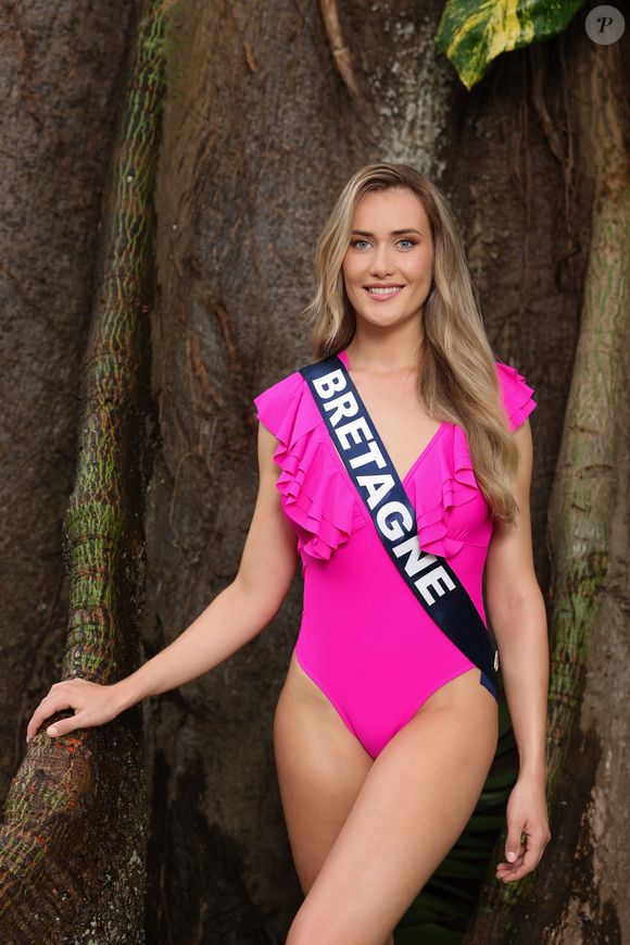 Marie Castel, Miss Bretagne, en maillot de bain, candidate pour l'élection de Miss France 2025.