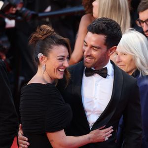 Gianni assure également participer aux tâches du quotidien et aider sa mère à s’occuper de son petit frère.

Rachel Legrain-Trapani et son mari Valentin Léonard - Montée des marches du film « L'abandon » lors du 79e Festival international du film de Cannes, le 13 mai 2026. © Jacovides-Moreau / Bestimage