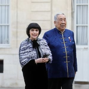 La chanteuse française Mireille Mathieu - Arrivée des invités au dîner d'Etat en l'honneur du président chinois Xi Jinping et de sa femme la Première Dame Peng Liyuan au palais présidentiel de l'Elysée à Paris, France, le 6 mai 2024. © Stéphane Lemouton / Bestimage
