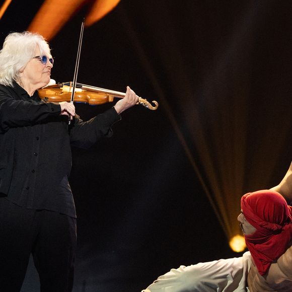 Exclusif - Catherine Lara lors de l'enregistrement de l'émission "La Boîte à secrets", présentée par F.Bollaert et diffusée le 9 janvier 2026 sur France 3, dans les studios du Lendit à Saint-Denis, France, le 2 décembre 2025. © Cyril Moreau/Bestimage